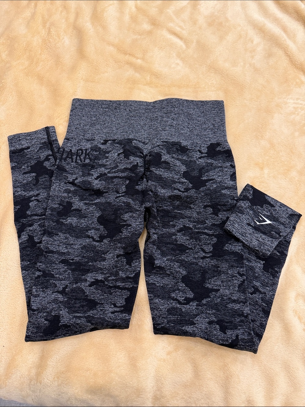 Gymshark Womens Black Heather Camo Leggings